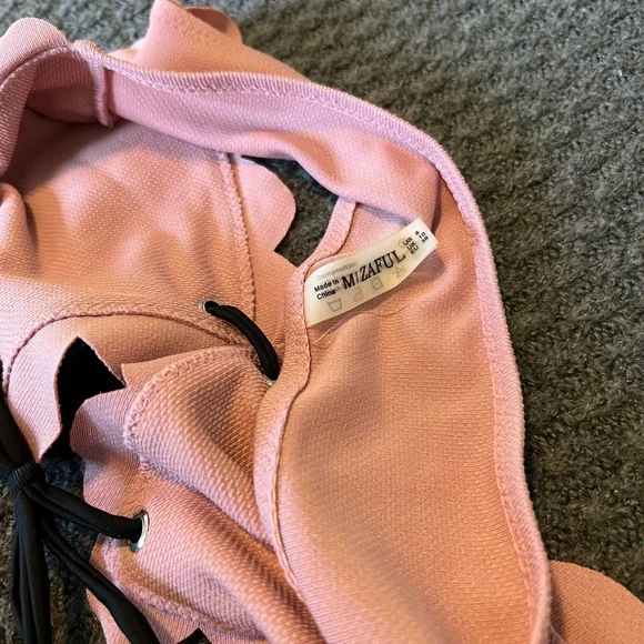 Pink Bikini 💗 - Picture 6 of 6